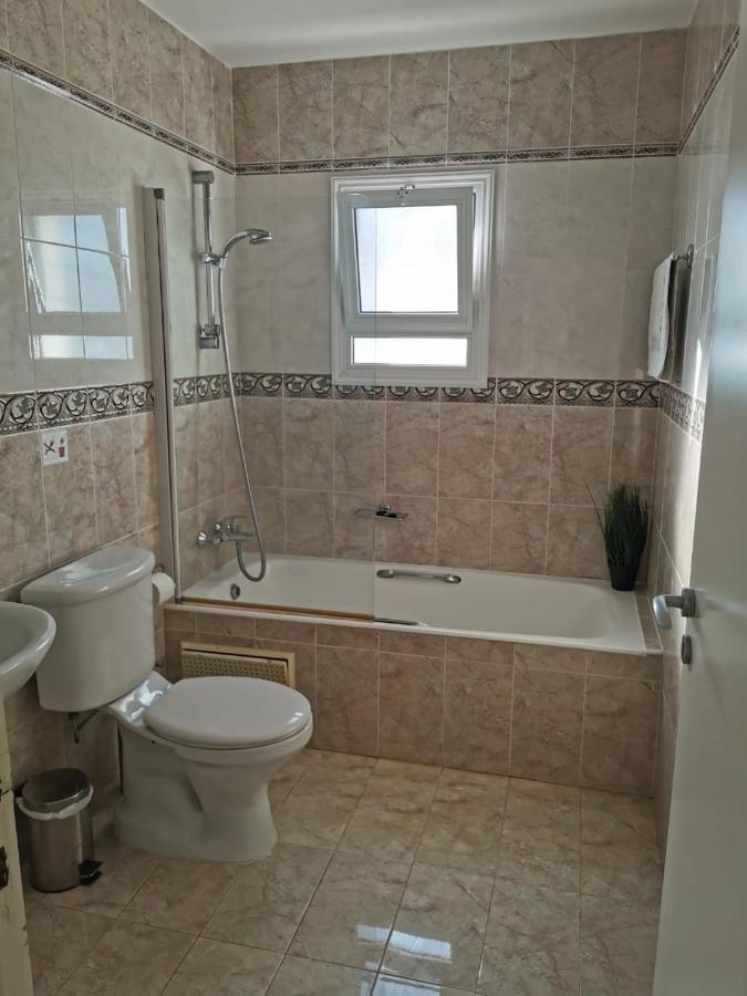 Villa Vista Paphos Exteriör bild