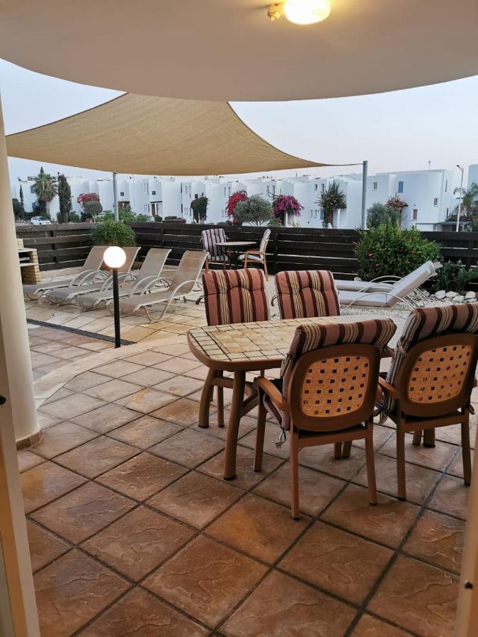 Villa Vista Paphos Exteriör bild