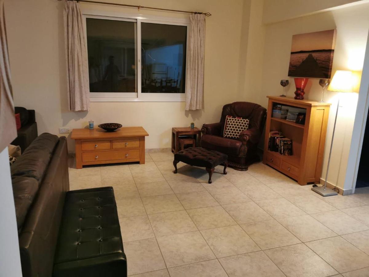 Villa Vista Paphos Exteriör bild