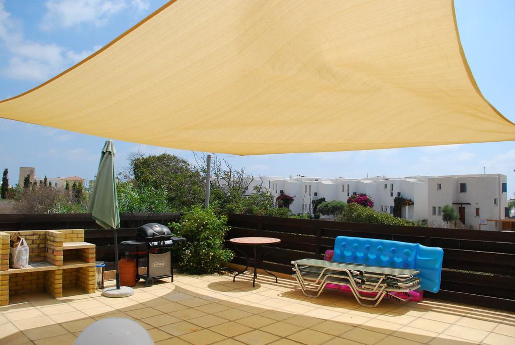 Villa Vista Paphos Exteriör bild